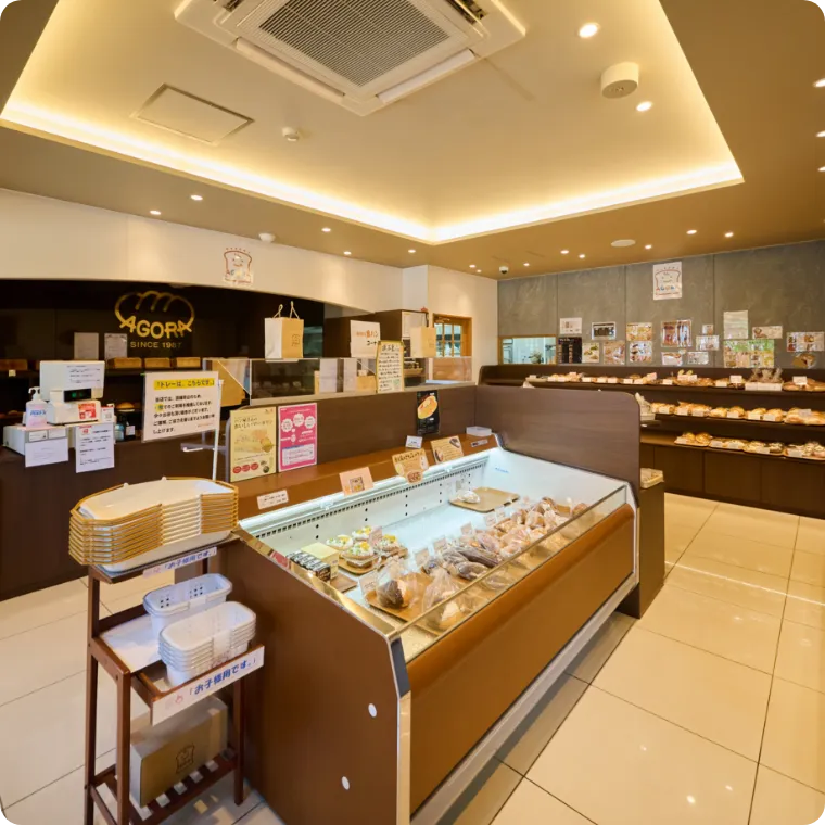 手作りパンアゴラの店舗内