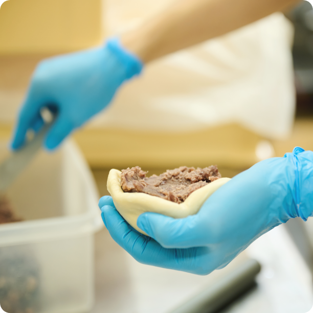 手作りパンの店アゴラ作業の様子